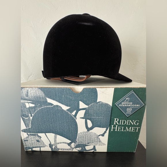 International Riding Helmet (Women’s) in Black Velvet main image 5